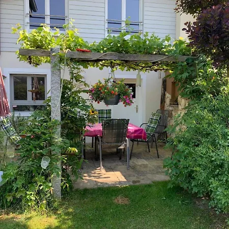 Auszeit - Mit Garten Und Bergblick