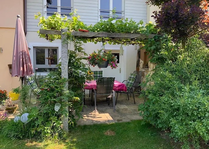Auszeit - Mit Garten Und Bergblick